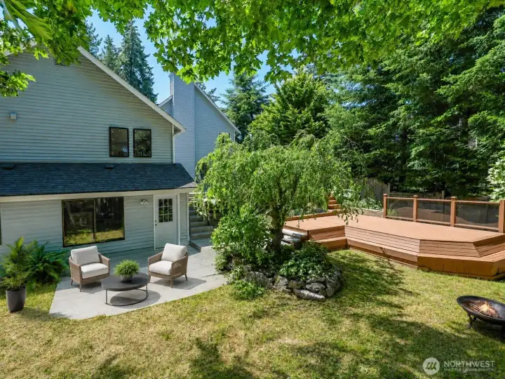 BIG Back yard withmultiple entertaining   areas