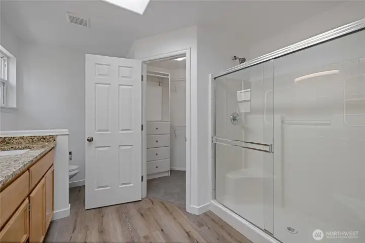 You'll love the primary bedrooms walk in closet