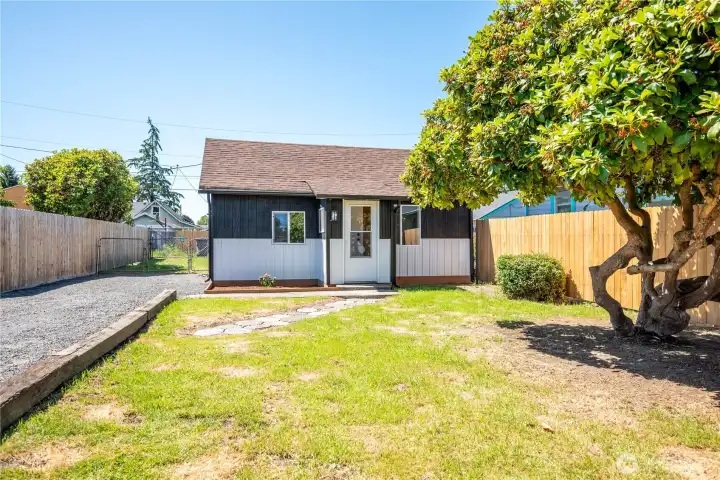 Cute move in ready home.