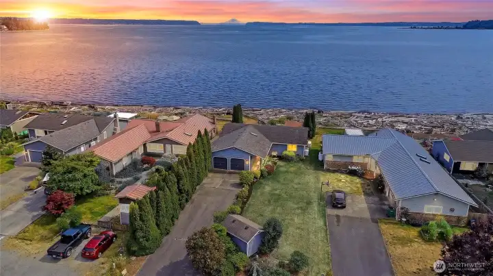 North Camano Island Waterfront Home Just Listed for Summer Fun~