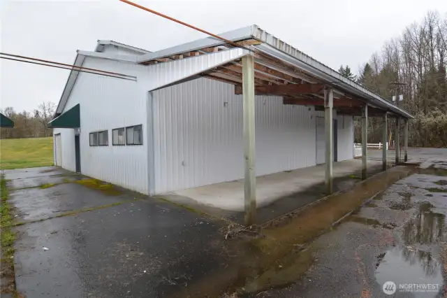 Back of Shop 1 & Carport