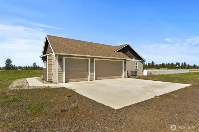 3 car garage