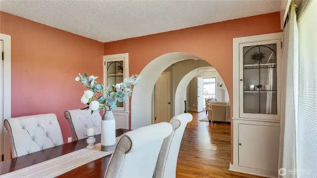 2 Lovely Arches Leading To Entryway And Living Room