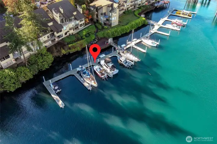 Friday Harbor bay, close to the ferry dock