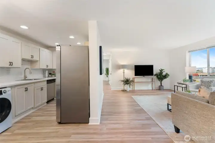 Amazing Renovated Home with Port Gardner View!!!