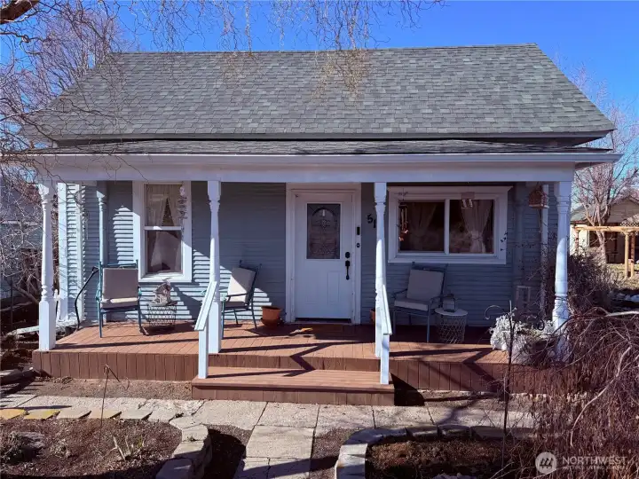 Welcome to this gem located in the Town of Odessa! 514 S Division St