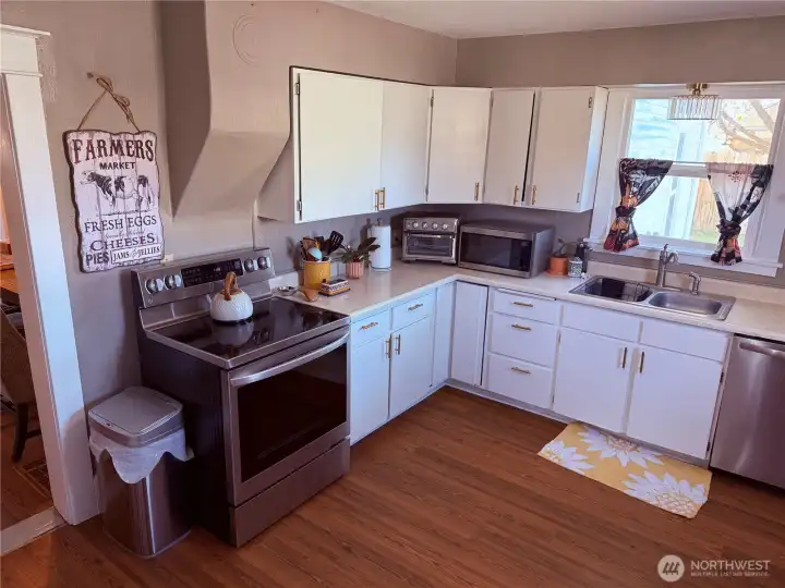 Features Fresh paint & Stainless Steel Appliances.