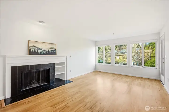 At 825sf there is an abundance of space.