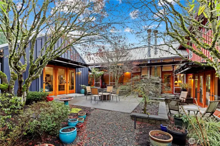 From the courtyard, come take the pathway...