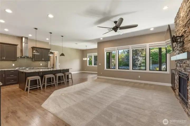 Entertaining Kitchen and Living Room Entertaining Kitchen and Living Room