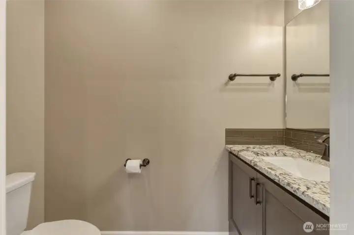 Guest 1/2 Bath Guest 1/2 Bath