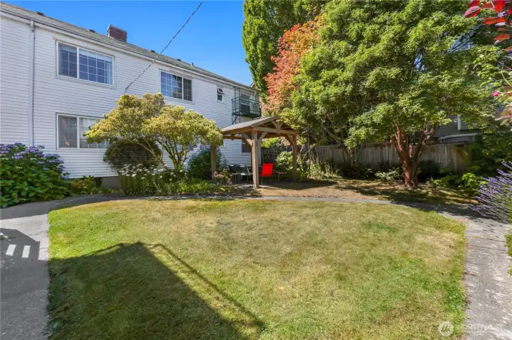 Courtyard shared by HOA of ten units.