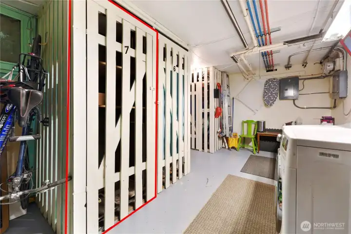 Storage locker #7 goes with this unit.