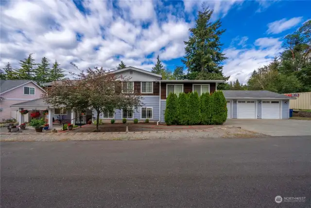 Front of house/curb appeal