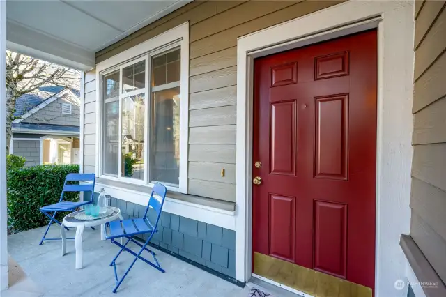 Front porch to enjoy your morning coffee!