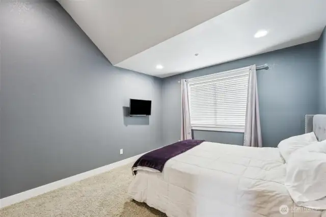 One of the options for the second bedroom.