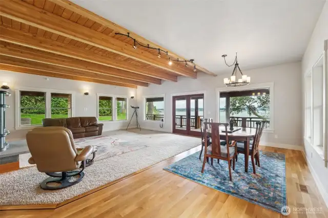 The open concept with outdoor access is perfect for entertaining!