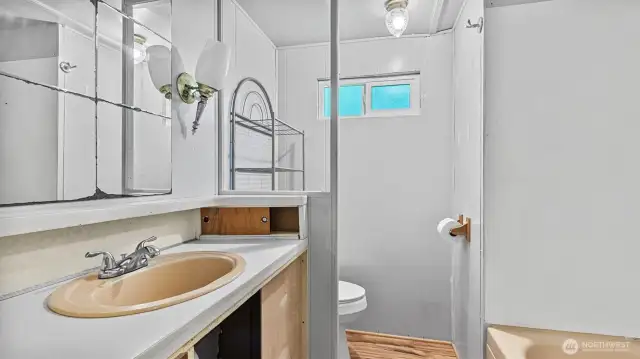 Full sized bathroom.
