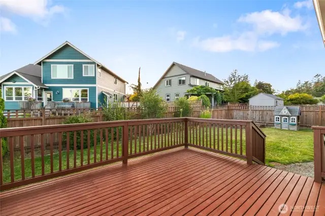Large deck in the back perfect for entertaining