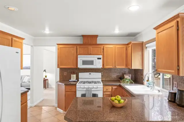 Lots of cabinet space