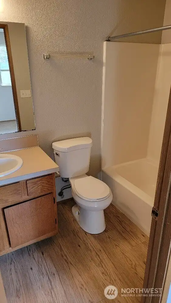 2nd full bathroom in the master bed room