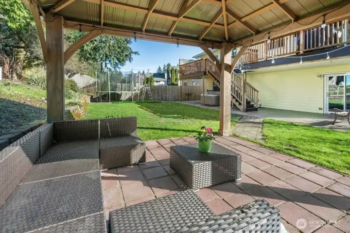 ...ideal for relaxing on a sleepy summer day