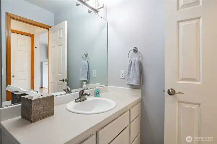 Another View of Full Upstairs Bath.