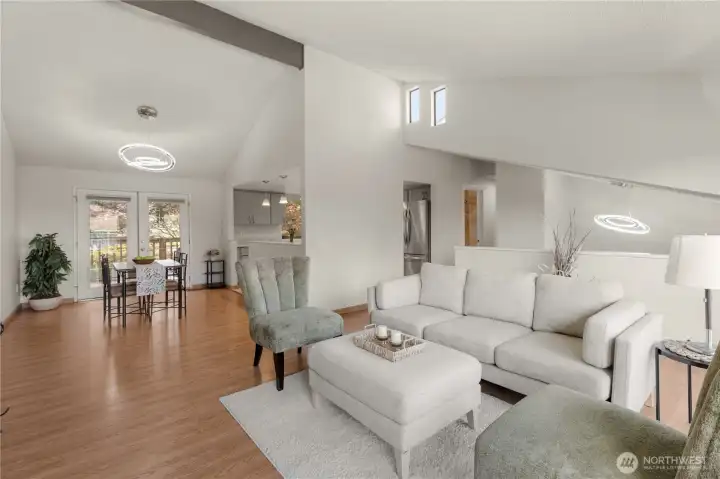 Vaulted ceilings and new, modern lighting. Vaulted ceilings and new, modern lighting.