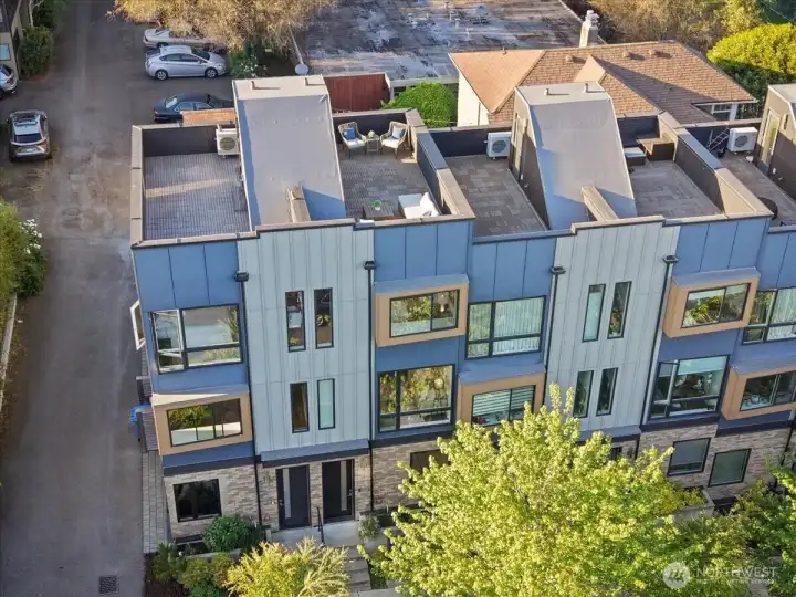 Rooftop deck