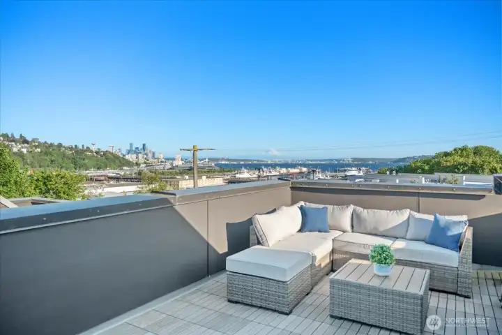 Rooftop deck