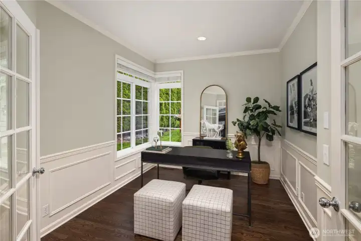Main floor or office or bedroom Main floor or office or bedroom