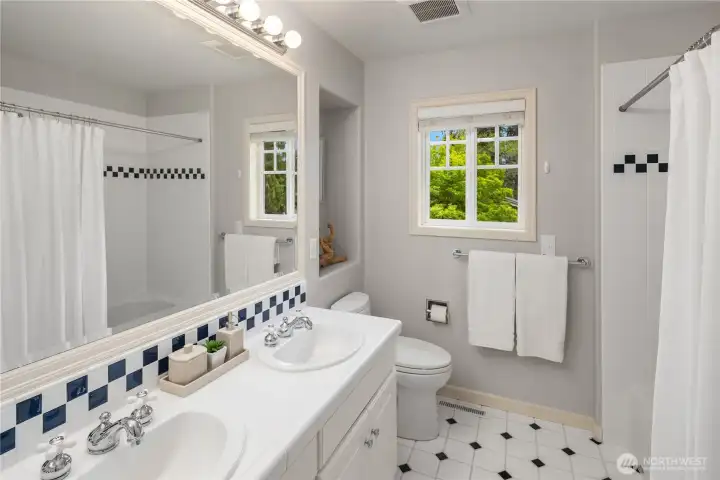 2nd Floor Bathroom 2nd Floor Bathroom