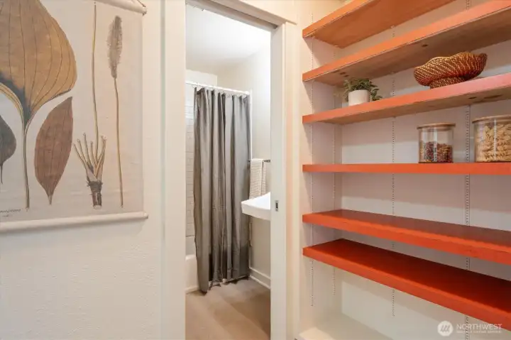 Main Residence | Built-in storage helps keep life organized and uncluttered. Main Residence | Built-in storage helps keep life organized and uncluttered.