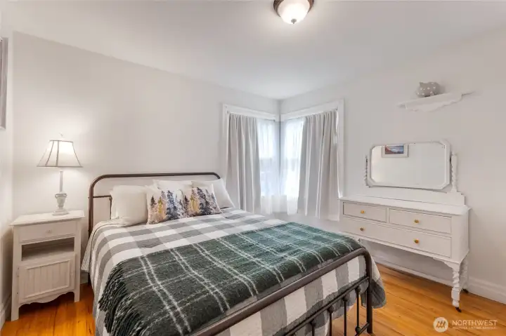 2nd downstairs bedroom