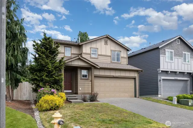 Thoughtfully designed, this home features 3 beds & 2.5 baths, offering the perfect balance of comfort and functionality.