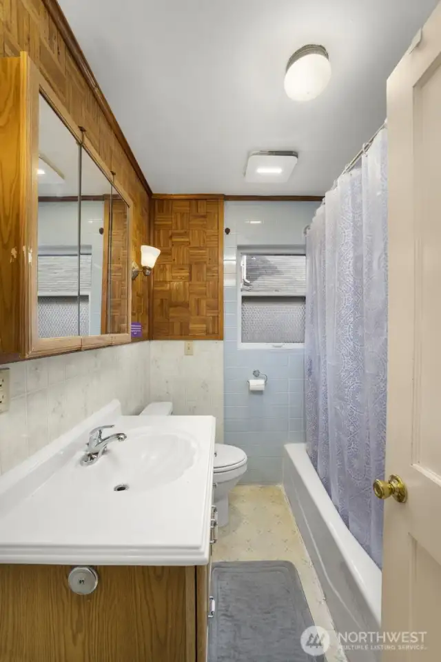 main level full bathroom