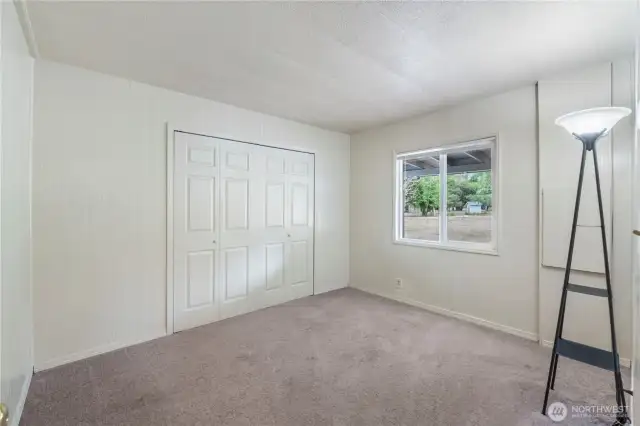Guest bedroom