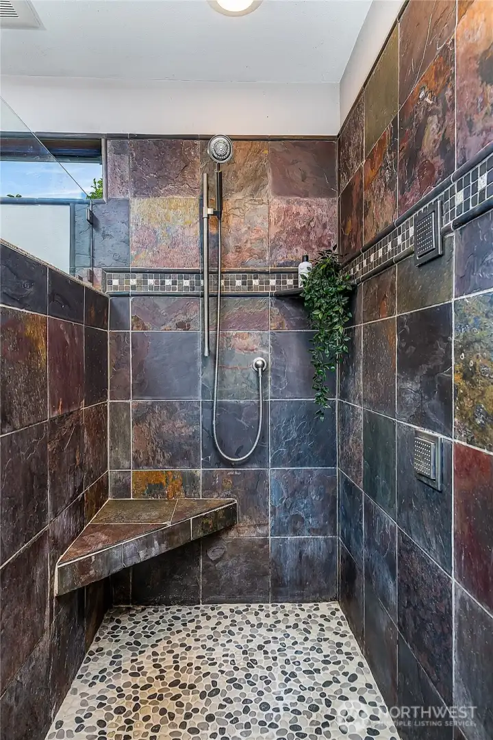 Upper Level Ensuite 3/4 Bath