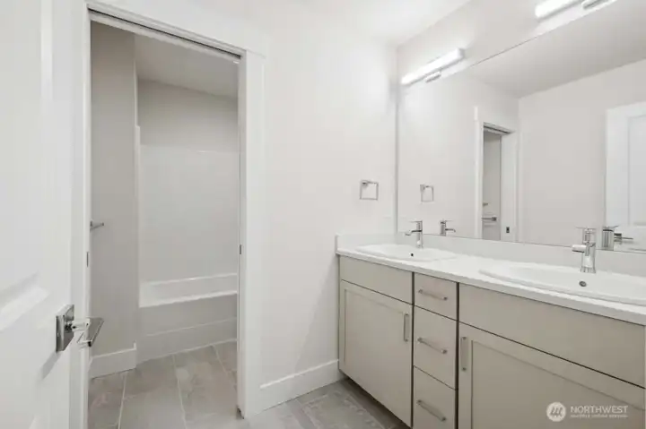 Main bath-actual finishes in lot 3