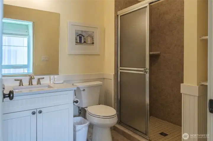 Ensuite for master bedroom