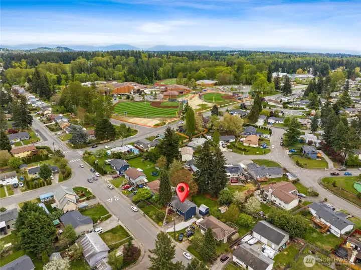 Lindbergh High School and Renton Park Elementary just a block away! Lindbergh also has a public access pool.