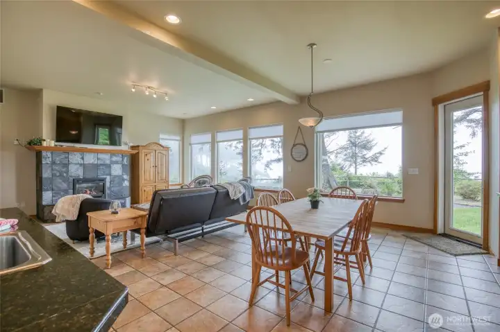 The room is filled with natural light and huge ocean views!