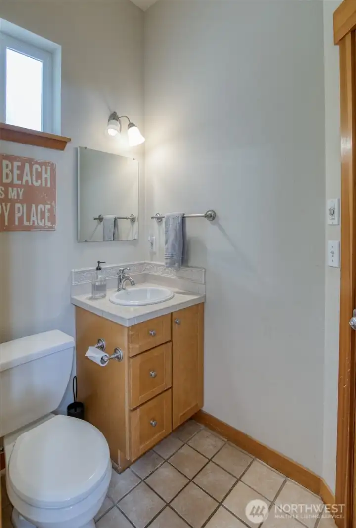 The main floor bath....