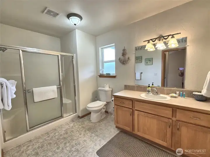 Guest bathroom!