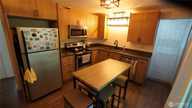 Brand New Updated Kitchen