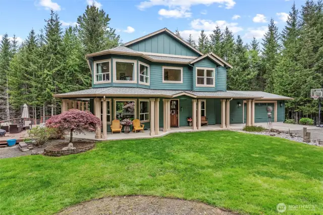 OOOOH LA LA stunning home on 10 peaceful acres