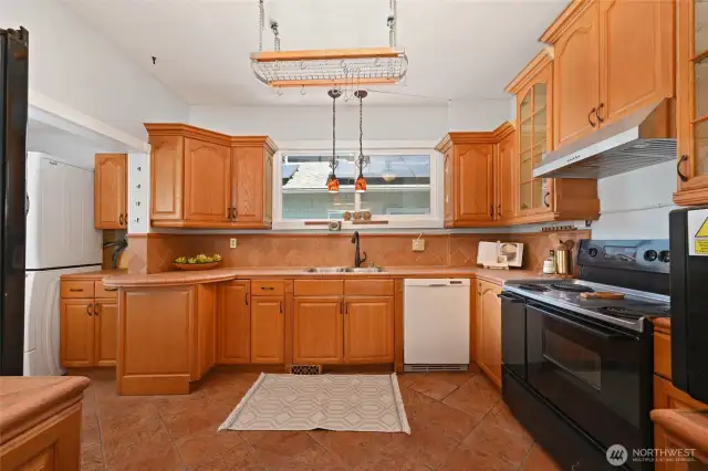 A well-appointed kitchen with good cabinet space