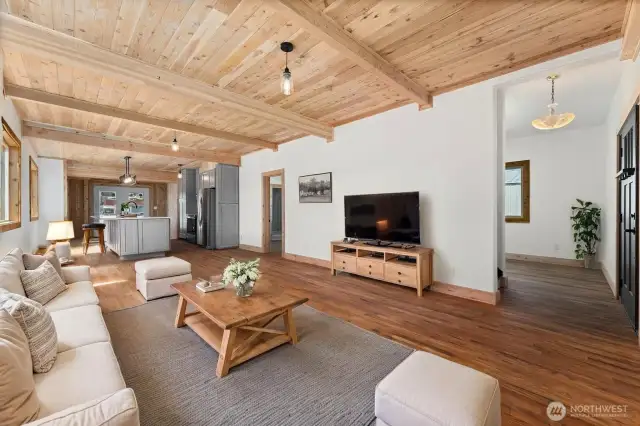 Great room sits off of entry and bonus room- open to kitchen