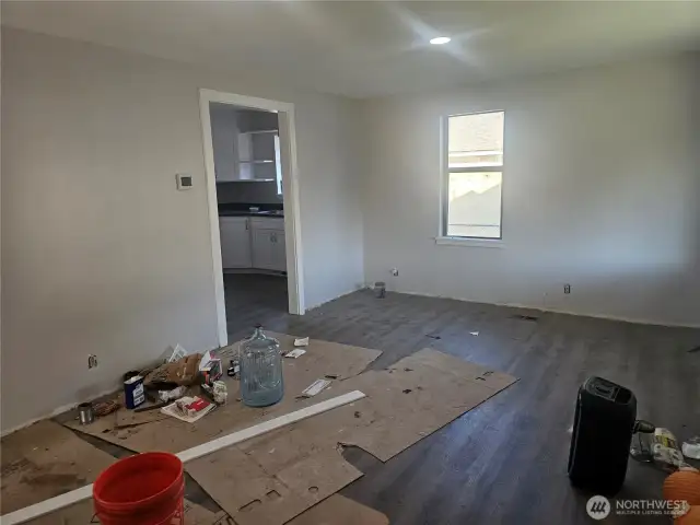 Living room to Kitchen