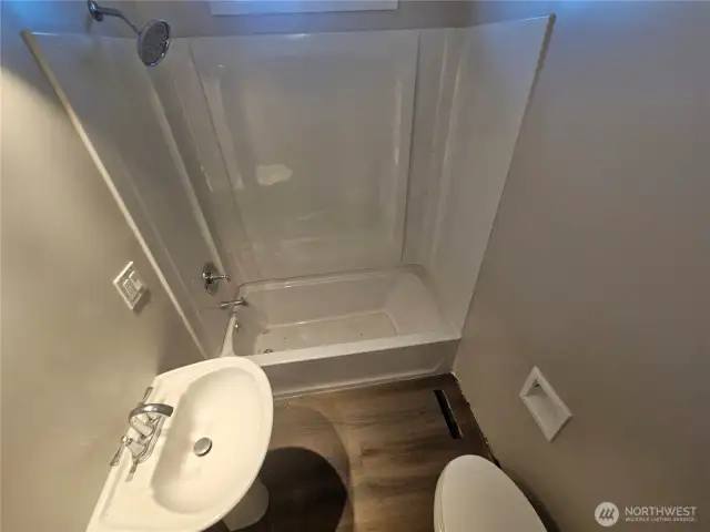 Main bathroom